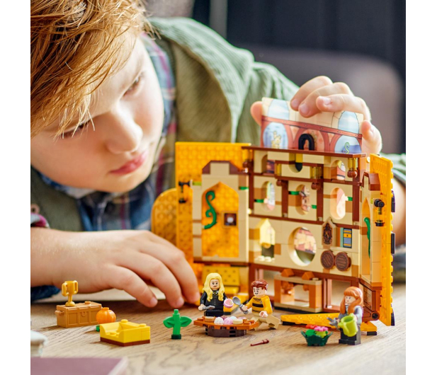LEGO Harry Potter™ 76412 Flaga Hufflepuffu™ - 1091328 - zdjęcie 9